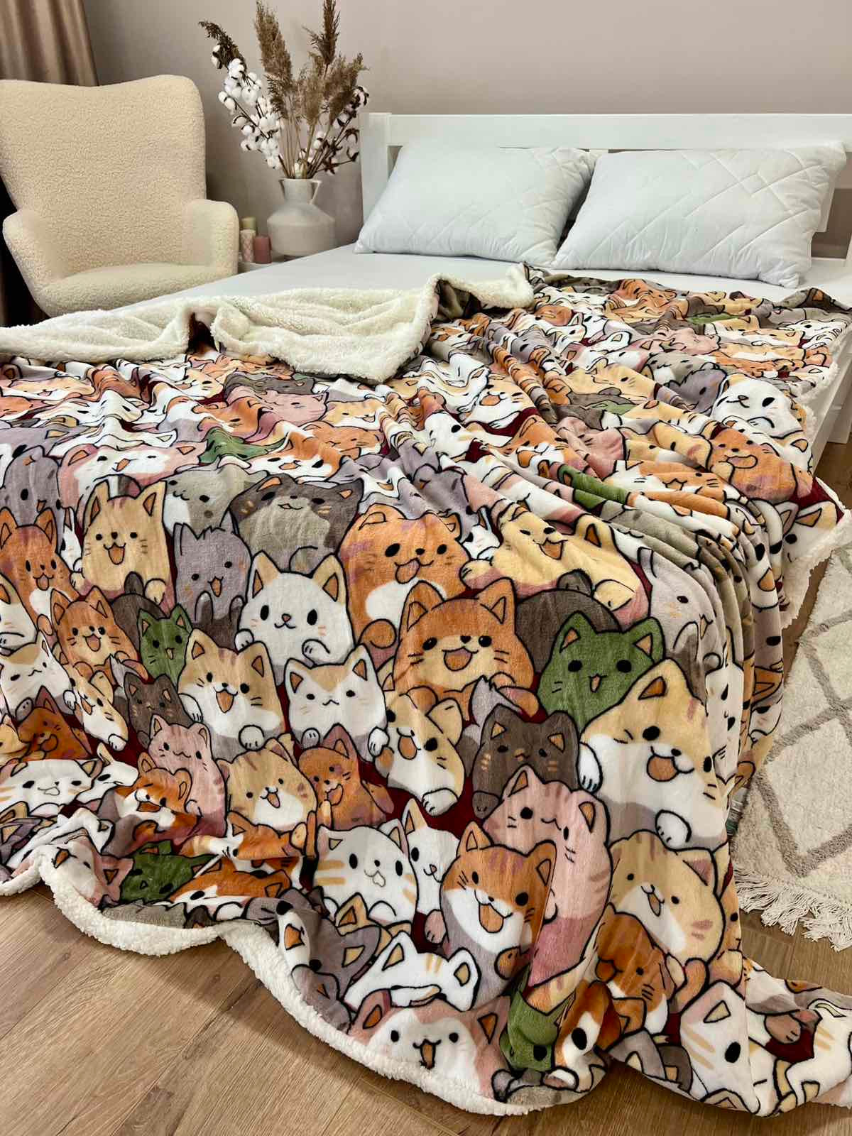 Velour bedspread with leaf pattern